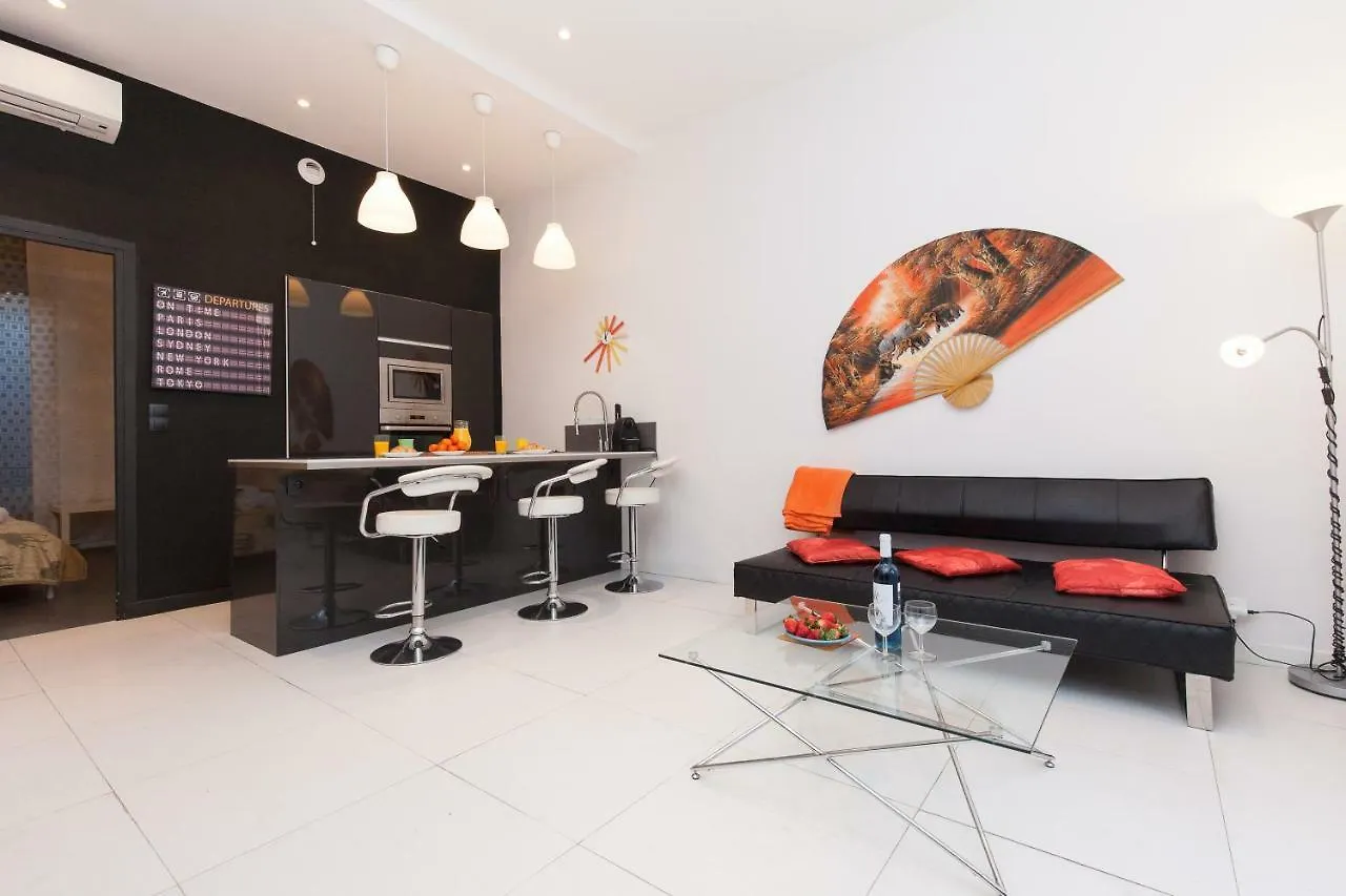 Voyage 2 Pieces 3 Etoiles Calme Plein Centre A 5Mn Des Plages Et Du Palais 戛纳